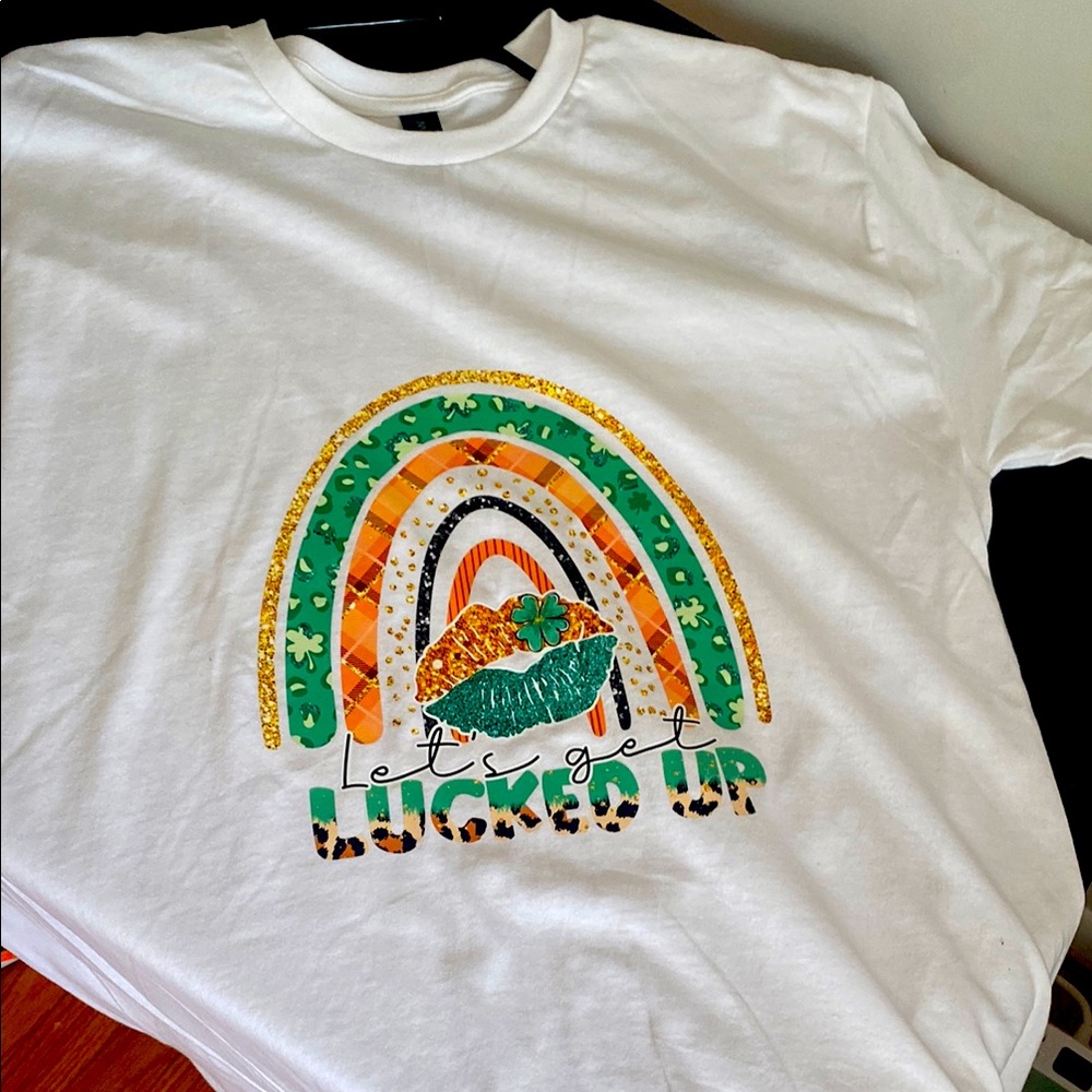 Green and White Short Sleeve Tee with Retro Graphic